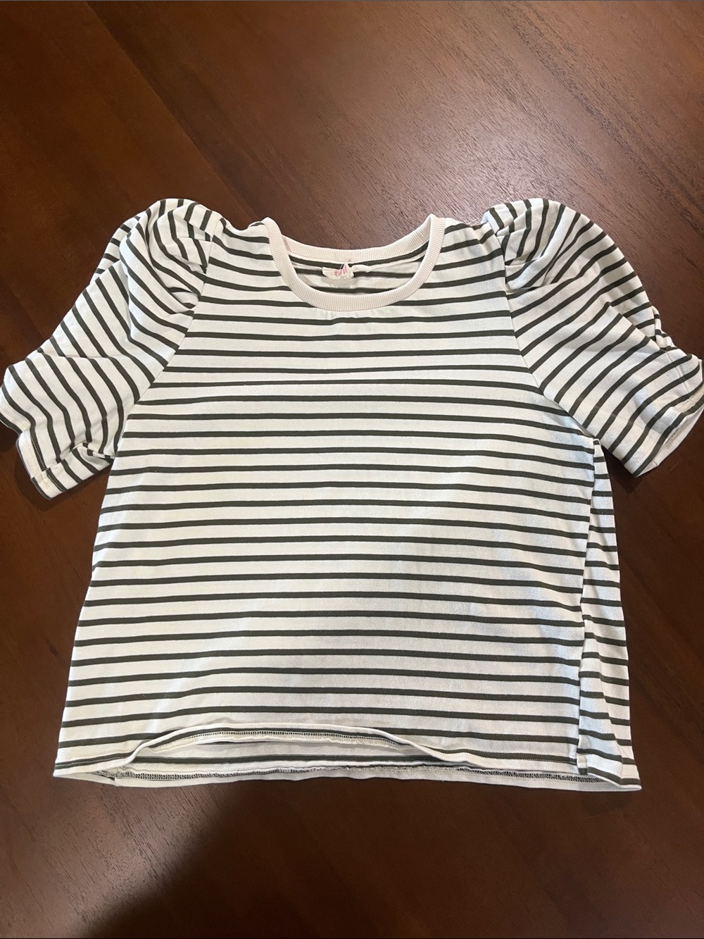 Peach Love California Dark green & White Striped Puff-Sleeve Tee